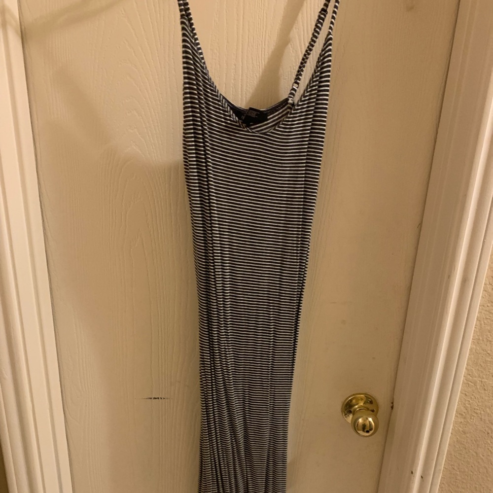 Striped Black and White Maxi Dress, no size listed but fits as S-M